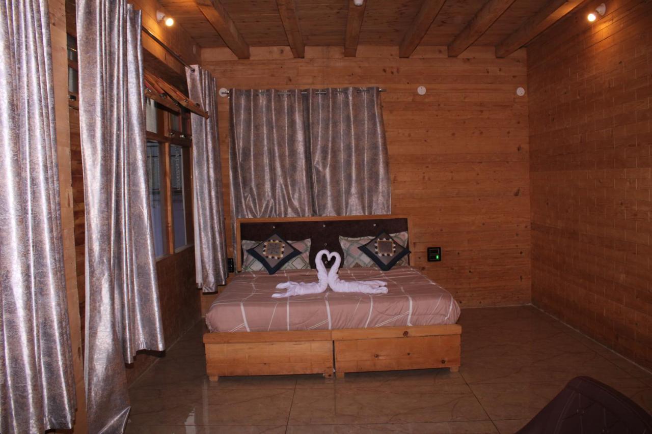 Hotel Mannat Sach Pass Tisa Exterior foto